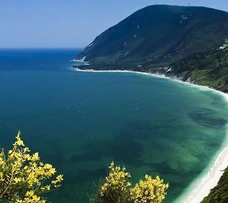 Lole Sulla Via Del Conero * Ancona